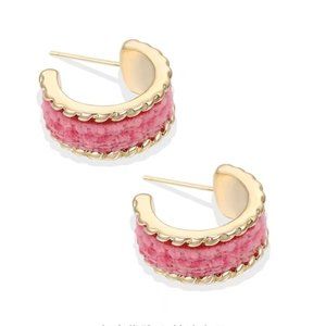 Pink little scent c earrings girl